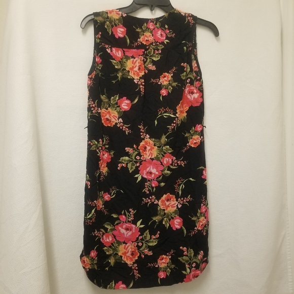 Beachlunchlounge Dress - Picture 3 of 3